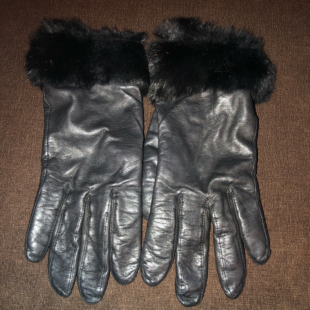 Black Leather Gloves